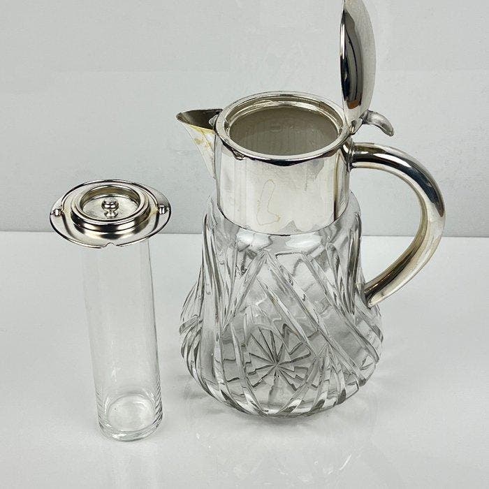HKE - Kruik - Crystal Pitcher - iced drinks - Verzilverd,, Antiquités & Art, Antiquités | Meubles | Tables