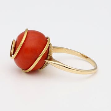 Bague - 14 carats Or jaune - corail rouge, Bijoux, Sacs & Beauté
