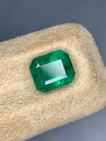 Zonder minimumprijs Groen Smaragd - 3.13 ct - nternational