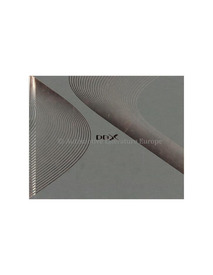 2020 ASTON MARTIN DBX HARDCOVER BROCHURE ENGELS, Livres, Autos | Brochures & Magazines