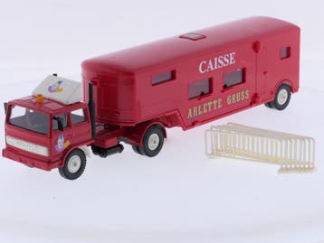 Schaal 1:43 Solido NEW OLD STOCK Ref. 824 Renault G260 se..., Ophalen of Verzenden