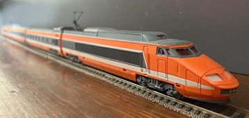 Jouef H0 - 8800 - Autorail (1) - TGV 42 Sud-Est (PSE) - SNCF