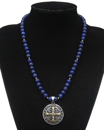Lapis lazuli - Halsketting met medaillon Sint-Benoît –