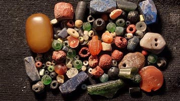 Oudegyptisch naar Romeins Glas meer dan honderd oude kralen