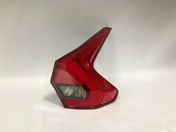 Mitsubishi Eclipse Cross 2017-2021 rechter achterlicht LED, Verzenden, Gebruikt