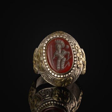 Ottomaanse Rijk Zilver Ring met karneool-intaglio waarop een, Antiek en Kunst