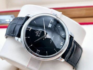Omega - De Ville - Box & Papers - 424.13.40.20.01.001 -, Nieuw
