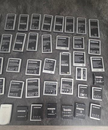 Samsung - Smartphone (200), Games en Spelcomputers, Nieuw
