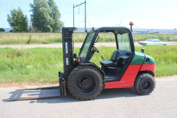 Veiling: Ruw-terreinheftruck Manitou MH 25-4 Diesel 2500kg 3, Zakelijke goederen, Machines en Bouw | Heftrucks en Intern transport