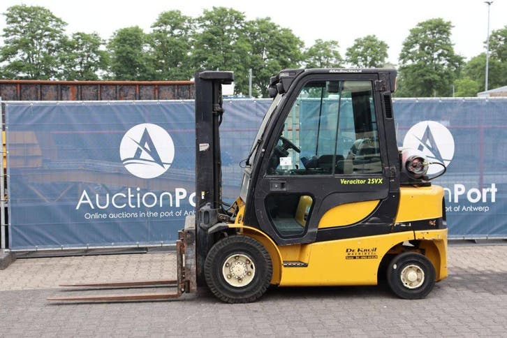 Veiling: Heftruck Yale GLP25VX LPG 2050kg 4.95m 2007, Zakelijke goederen, Machines en Bouw | Heftrucks en Intern transport, Ophalen