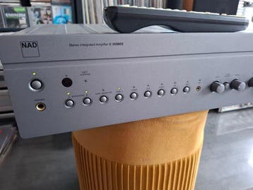 NAD - C 355BEE Solid state geïntegreerde versterker