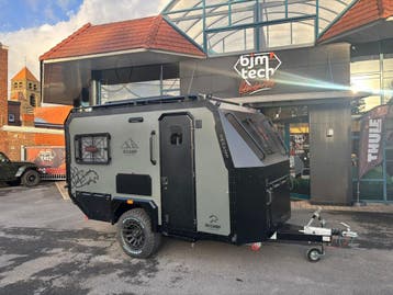Caravane Decamp X3+ Offroad 4x4 tout-terrain, Caravanes & Camping, Jusqu'à 4, 5 à 6 mètres, Coin salon convertible, 1250 - 1500 kg