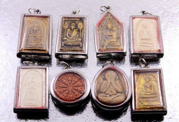 8 hangers, talismannen / amuletten voor meditatie,