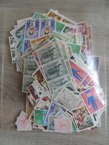 Belgique - Vrac de 4600 timbres - 20000 FB / 495 € de petite