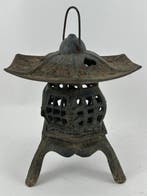 Decoratief ornament - Japan - Een grote Japanse pagode.