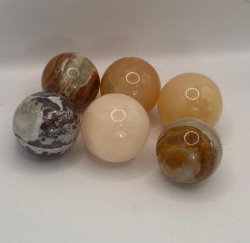 Onyx en honingcalciet gepolijst Bol - Hoogte: 50 mm -