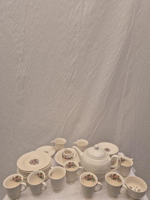 Wedgwood - Eetservies - Conway - Aardwerk, Antiek en Kunst, Antiek | Meubels | Tafels
