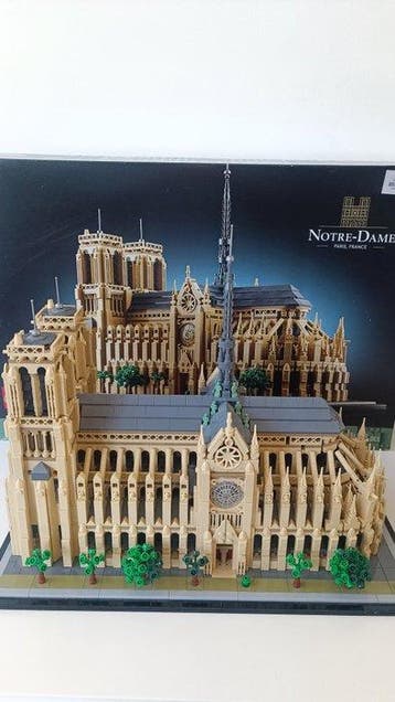 Lego Set - 21061 - Architecture - Notre-Dame de Paris, Nieuw