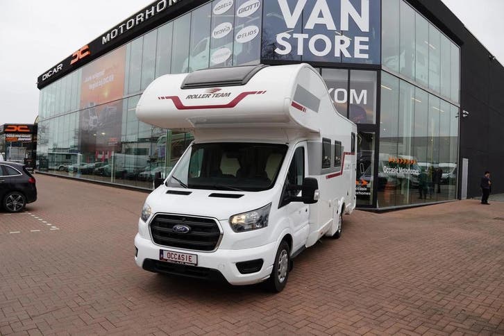 Roller Team Kronos 284 op Ford, trekhaak en twinbedden 08256, Caravanes & Camping, Camping-cars