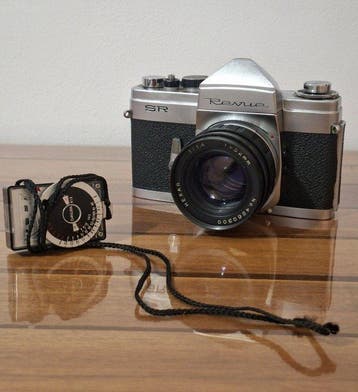 Revue SR with Hexar 1,4/52mm (Konica FP) Cameralens