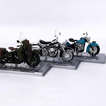 1:24 - Moto miniature (3) - Set of 3 detailed miniatures of