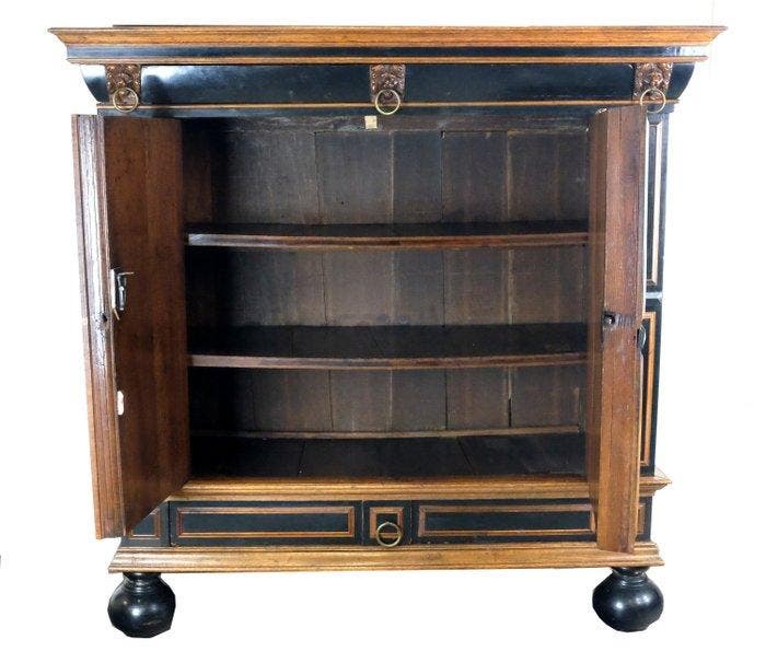 Kast - Zeeuwse Kussenkast - eikenhout en ebben, Antiquités & Art, Antiquités | Autres Antiquités