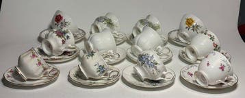 English Bone China floral coffee set for 12 - Kop en schotel