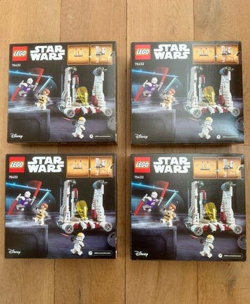Lego Set - 4 x 75432 - Star Wars - V-19 Torrent Starfighter
