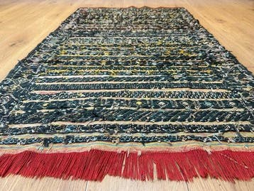 Kilim berbère marocain tissé à la main avec un motif, Maison & Meubles