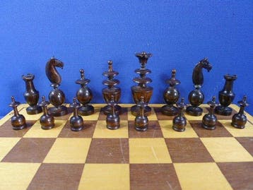 Antique jeu déchecs Directoire periode restauration 1750/80, Antiek en Kunst
