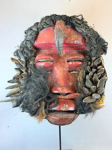 Ancien masque de guerre africain des We Guéré, Côte