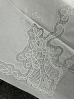 hand made - Laken - 280 cm - 240 cm - Handgeborduurd, Antiquités & Art