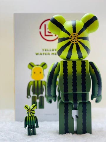 Medicom Toy - BE@RBRICK CLOT Yellow water melon 400% & 100%, Antiek en Kunst, Kunst | Schilderijen | Modern