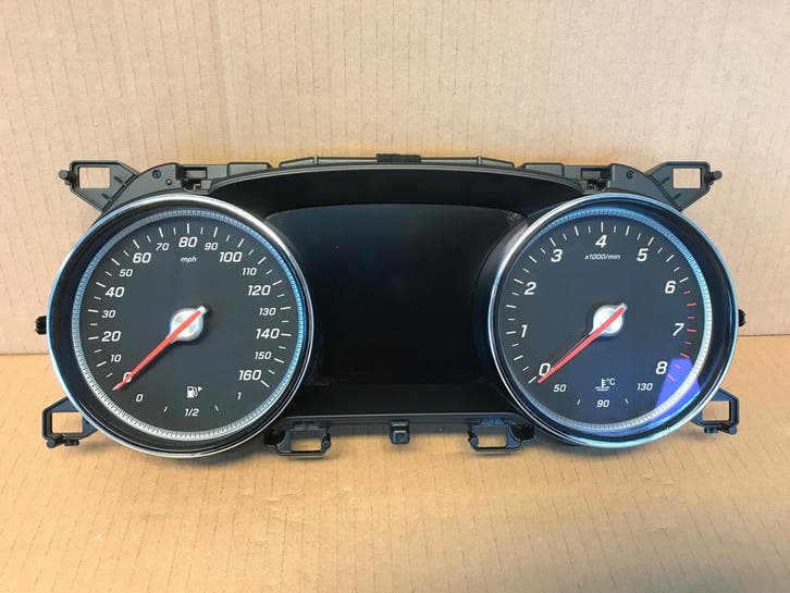 Mercedes E W213 instrumentenpaneel A2139006325, Auto-onderdelen, Dashboard en Schakelaars, Gebruikt, Verzenden