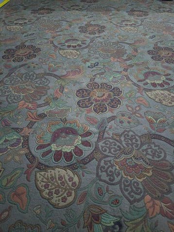 Verfijnd katoenen damast met bloemmotief. - Textiel - 600 cm