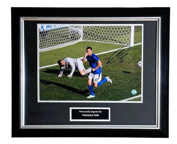 Italy - Wereldkampioenschap Voetbal - Francesco Totti Signed, Nieuw