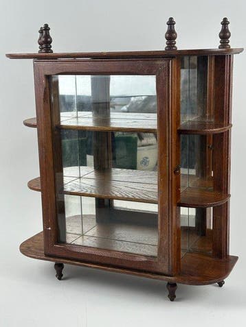 Vitrine - Bois, Verre - Un cabinet-miroir antique