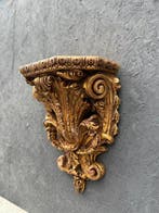 Snijwerk, Wooden wall console - 48 cm - Beuken