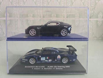 1:43 - Voiture de sport miniature (2) - Alfa Romeo 8C