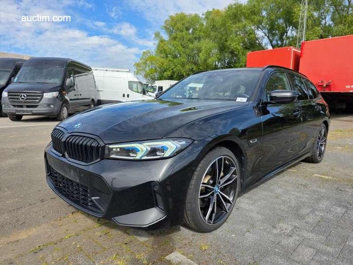 BMW 330e xDrive Touring 2022, Auto-onderdelen, Overige Auto-onderdelen, Ophalen
