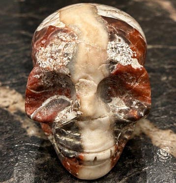 Figuur - Handgesneden Rode Agaat Schedel – Natuursteen, Antiek en Kunst