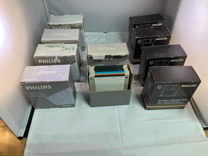 Philips 3,5 inch floppys ,90 pcs ,10 per box ,all used ,some, Consoles de jeu & Jeux vidéo, Consoles de jeu | Accessoires Autre
