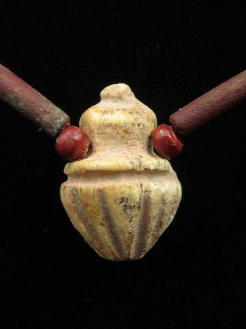 Oud-Egyptisch Ketting gemaakt van carneool, turkoois, glas