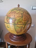 Globe bar - Hout, Plastic