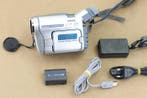Sony DCR-TRV255E Digital8 with NightShot Plus Videocamera