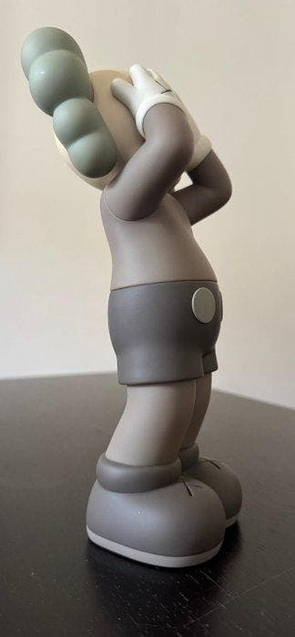 Kaws (1974) - Kaws Holiday: United Kingdom (Brown)
