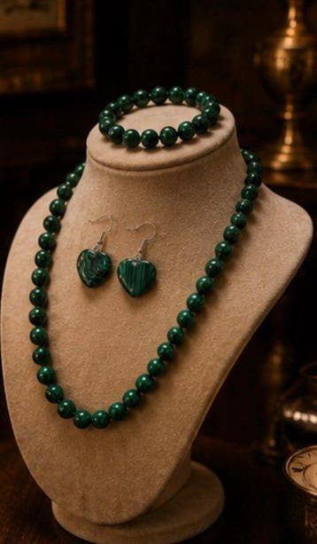 Ensemble luxueux en malachite — collier, bracelet et boucles