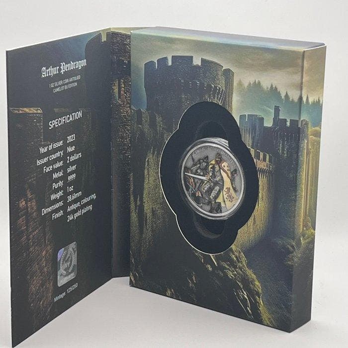 Niue. 2 Dollars 2023 – Camelot: Arthur Pendragon – 1 oz, Postzegels en Munten, Munten | Europa | Niet-Euromunten