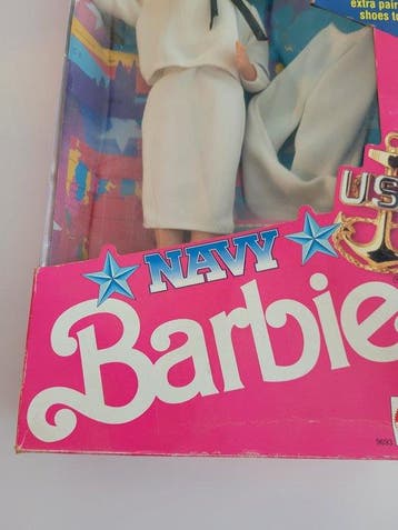 Mattel - Poupée Barbie Vintage Stars ’n Stripes Navy Barbie