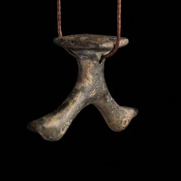 Époque Viking Bronze Beau pendentif double-corbeau Huginn et